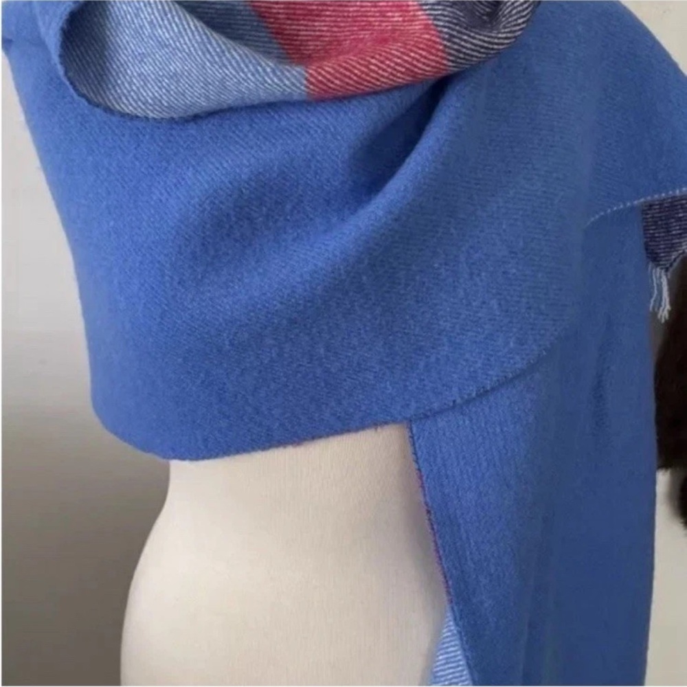 WOOL J. McLaughlin Rectangle Scarf Wrap Blue Block EUC 68”x19” Fringe - Picture 5 of 5